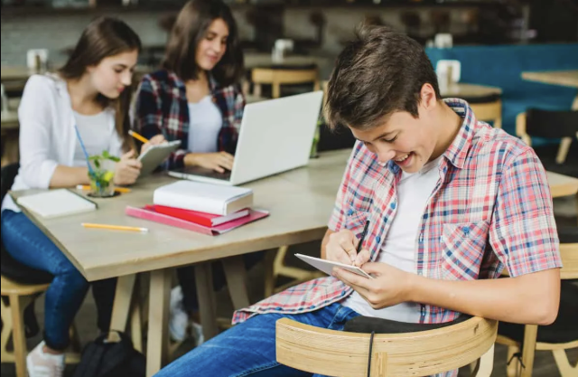 Advantages and Disadvantages of Technology