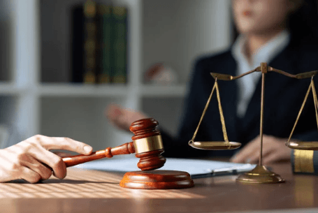 How to Know When to Hire A Lawyer